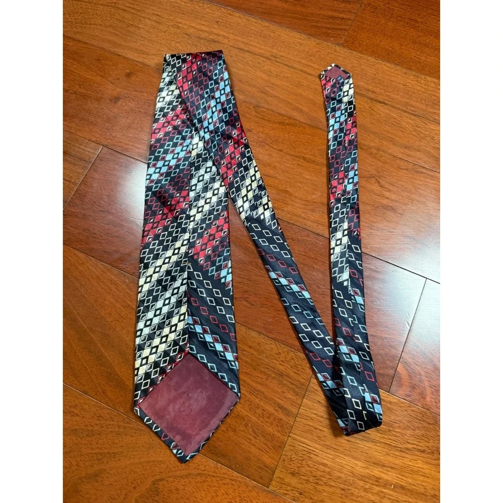 Vintage Courchevel Silk Foulard Tie Made in Italy‎ | Multicolor | 54